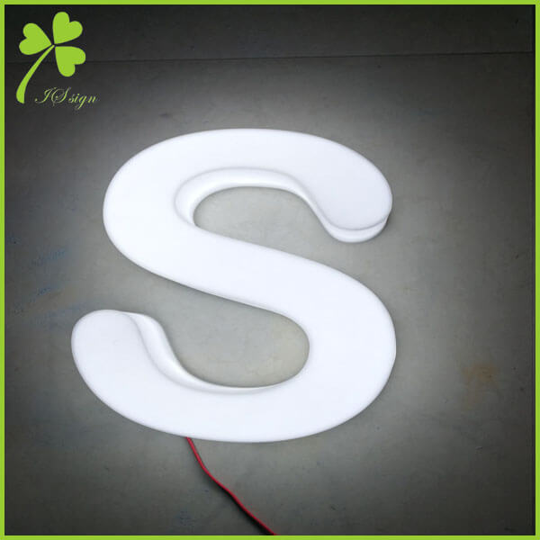 Face and Halo lighted acrylic letters L200